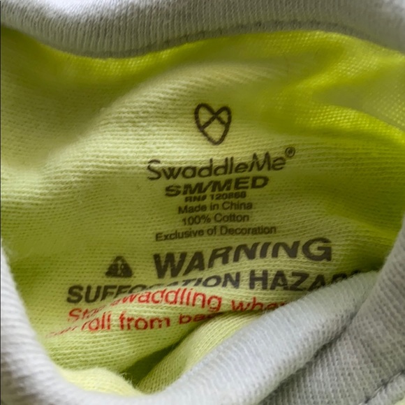 SwaddleMe Swaddles - Picture 3 of 9